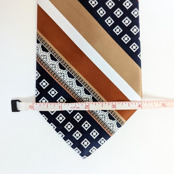 Vintage 1970's Necktie In A Bronze And Navy Retro Print. - Picture 8 of 8